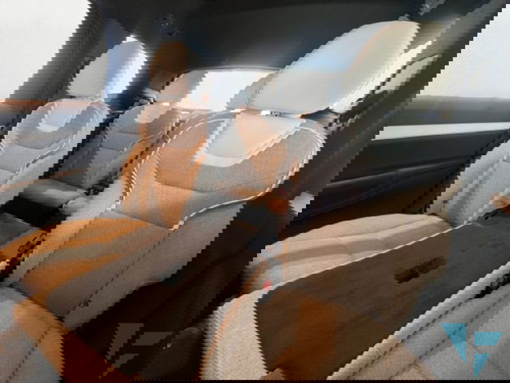 Volvo EX90 nuova a Udine (8)