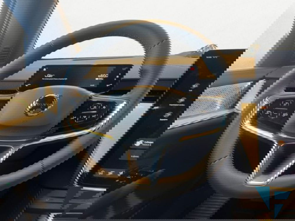 Volvo EX90 nuova a Udine (9)