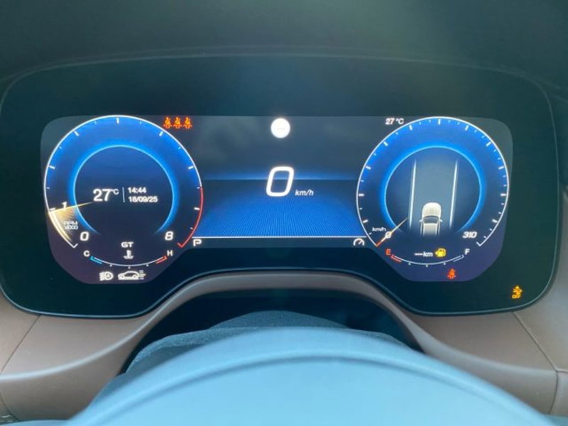 Maserati Grecale nuova a Udine (12)