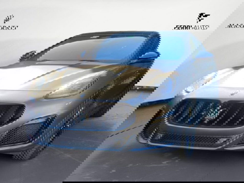 Maserati Grecale nuova a Udine (2)