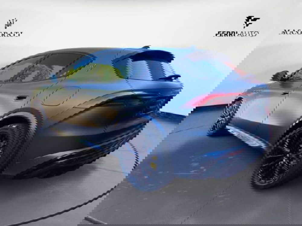 Maserati Grecale nuova a Udine (5)