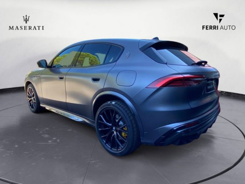 Maserati Grecale nuova a Udine (5)