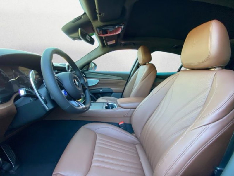 Maserati Grecale nuova a Udine (7)