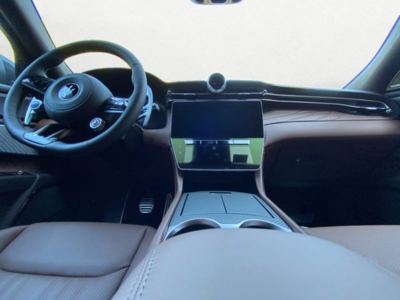 Maserati Grecale nuova a Udine (9)