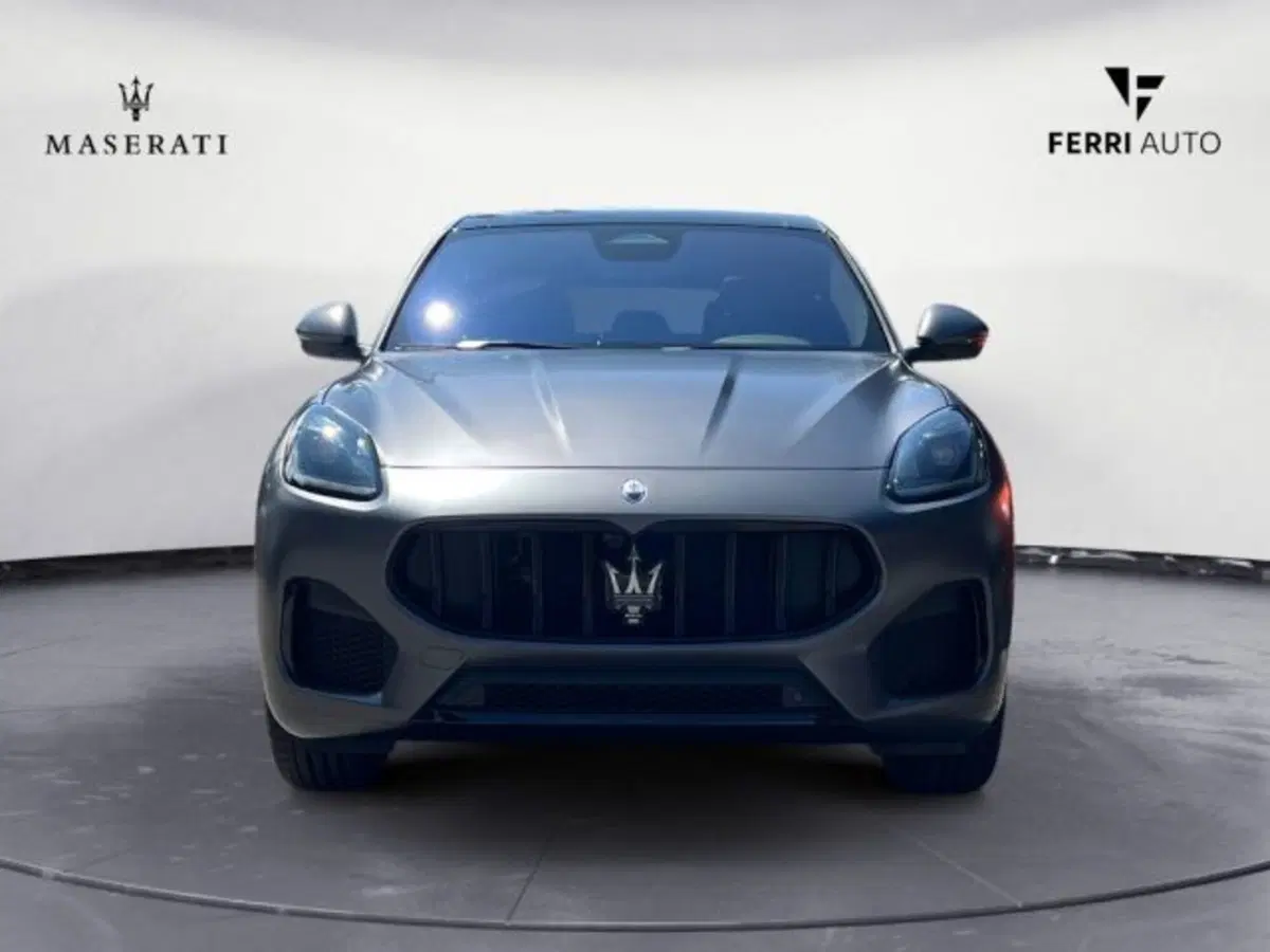 Maserati Grecale nuova a Udine (3)