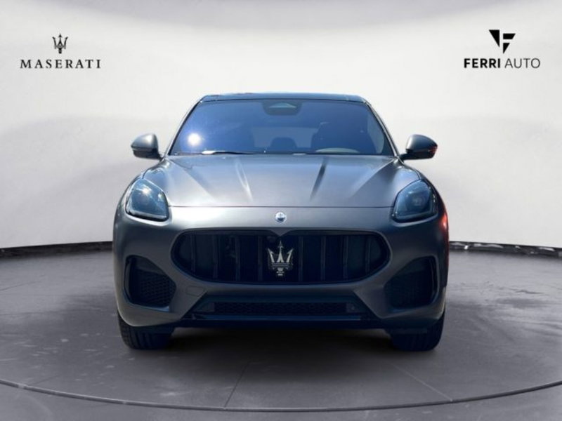Maserati Grecale nuova a Udine (3)