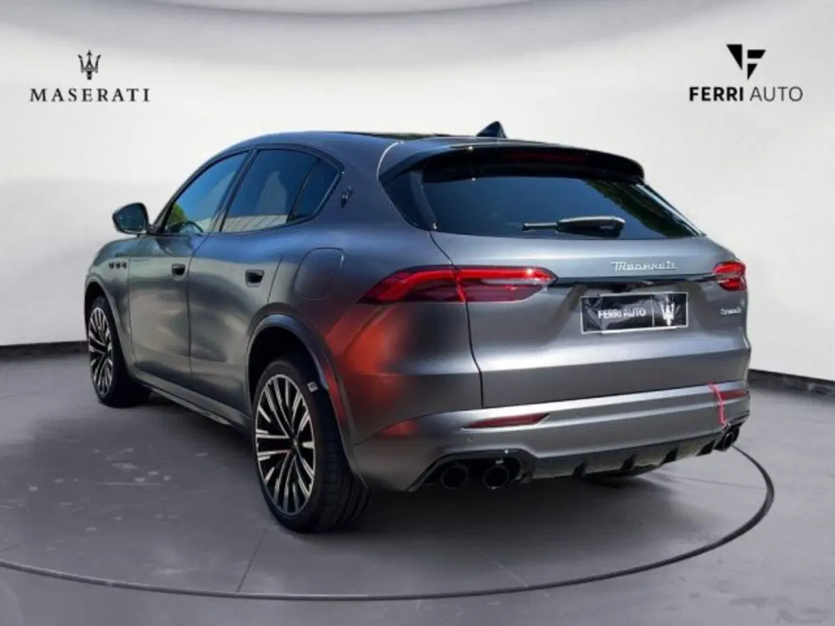 Maserati Grecale nuova a Udine (7)