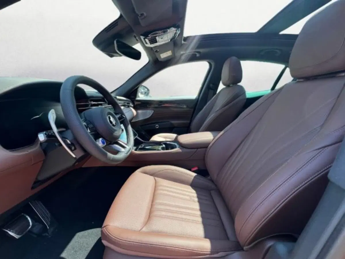 Maserati Grecale nuova a Udine (8)