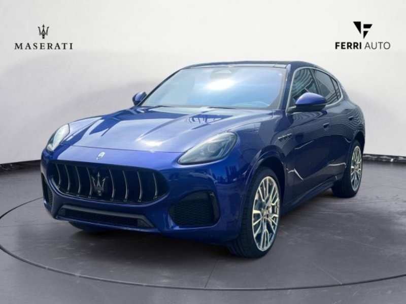 Maserati Grecale nuova a Udine (2)