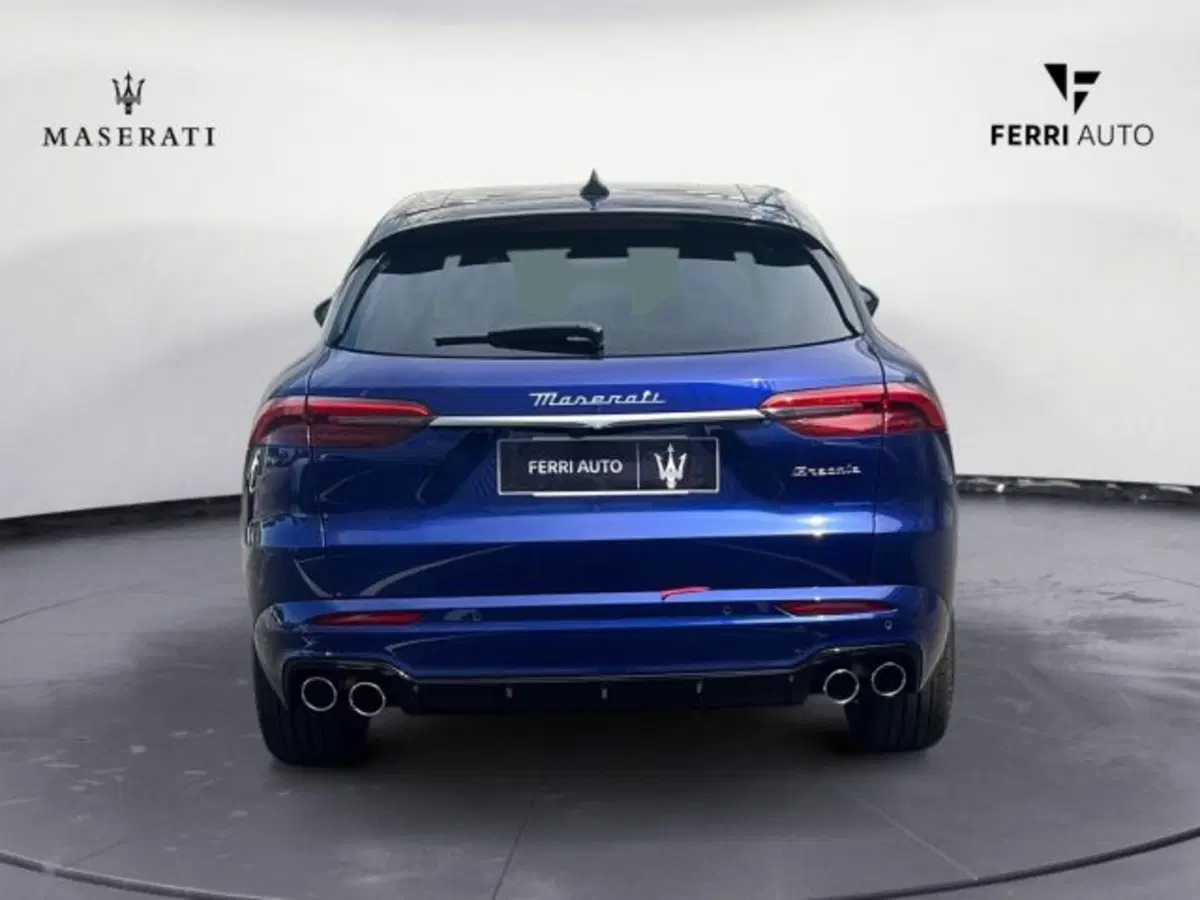 Maserati Grecale nuova a Udine (6)