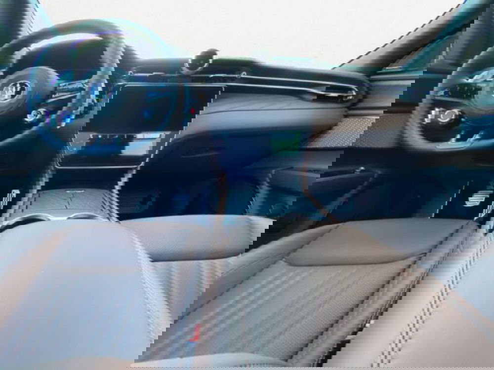 Maserati Grecale nuova a Udine (10)