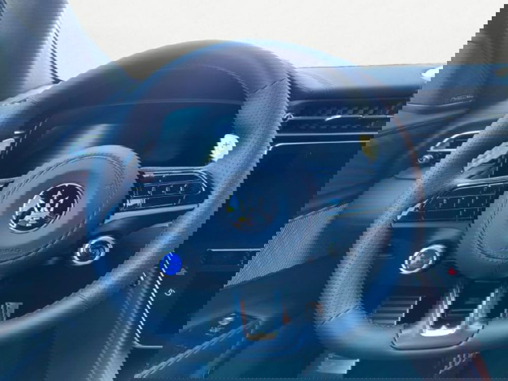 Maserati Grecale nuova a Udine (12)