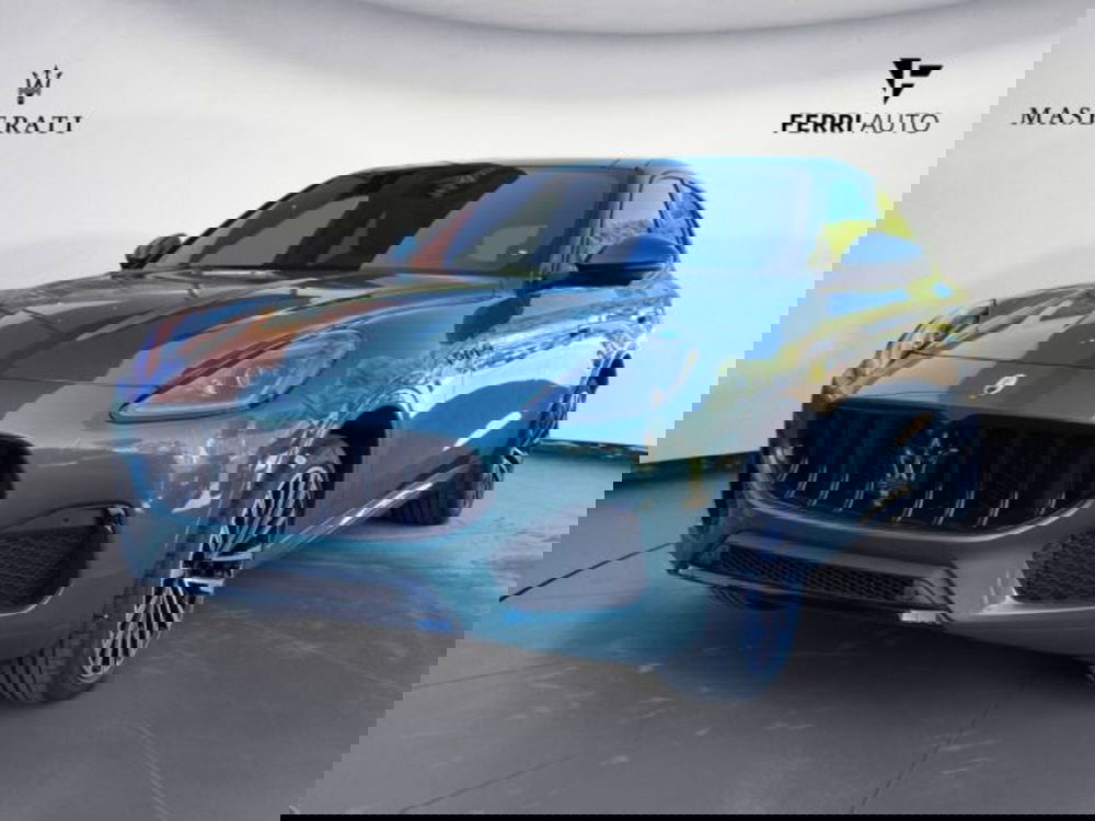 Maserati Grecale nuova a Udine (2)