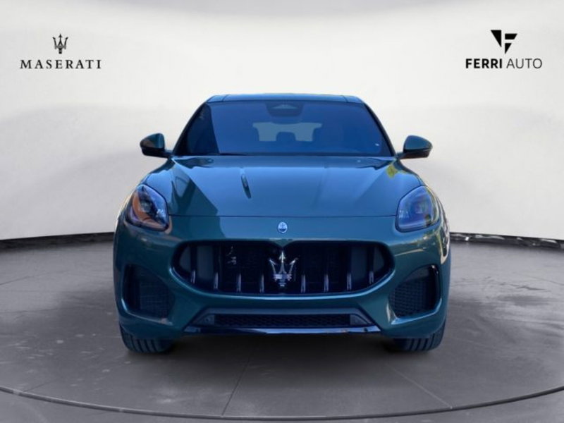 Maserati Grecale nuova a Udine (3)