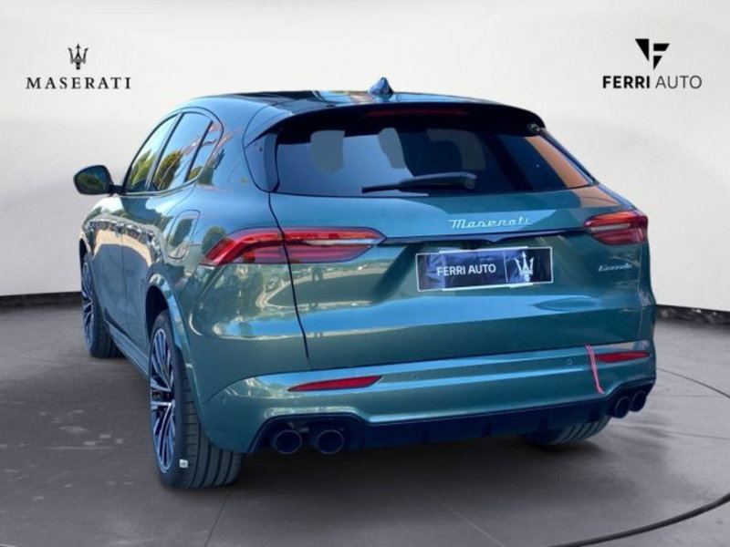 Maserati Grecale nuova a Udine (7)