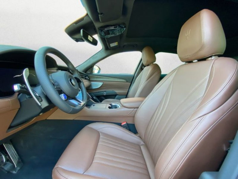 Maserati Grecale nuova a Udine (8)