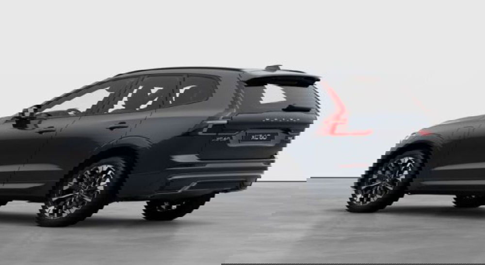 Volvo XC60 nuova a Udine (3)