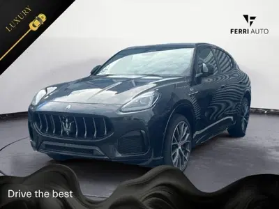 Maserati Grecale 2.0 MHEV 300 CV GT PrimaSerie del 2025 usata a Tavagnacco