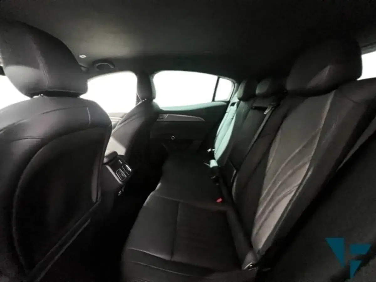 Maserati Grecale usata a Udine (7)