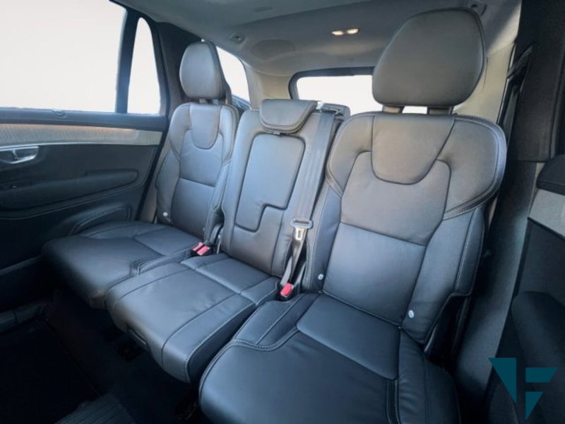 Volvo XC90 usata a Udine (8)