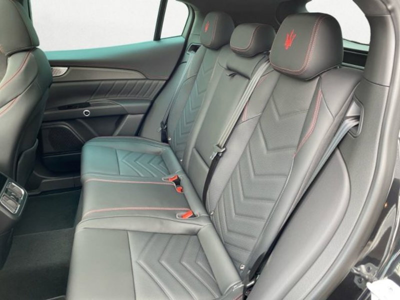 Maserati Grecale usata a Udine (13)