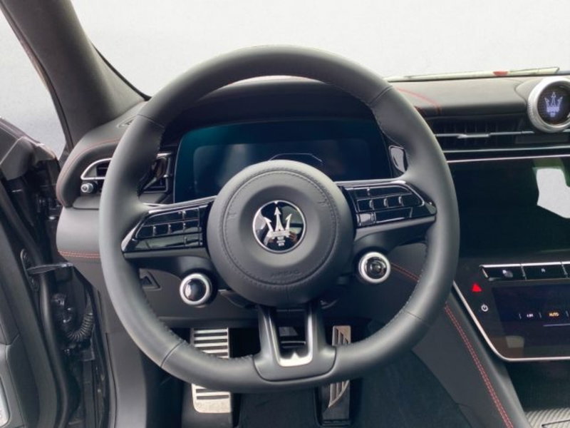 Maserati Grecale usata a Udine (14)