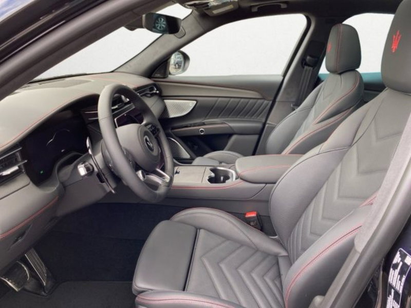 Maserati Grecale usata a Udine (9)