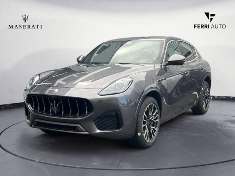Maserati Grecale nuova a Udine (2)