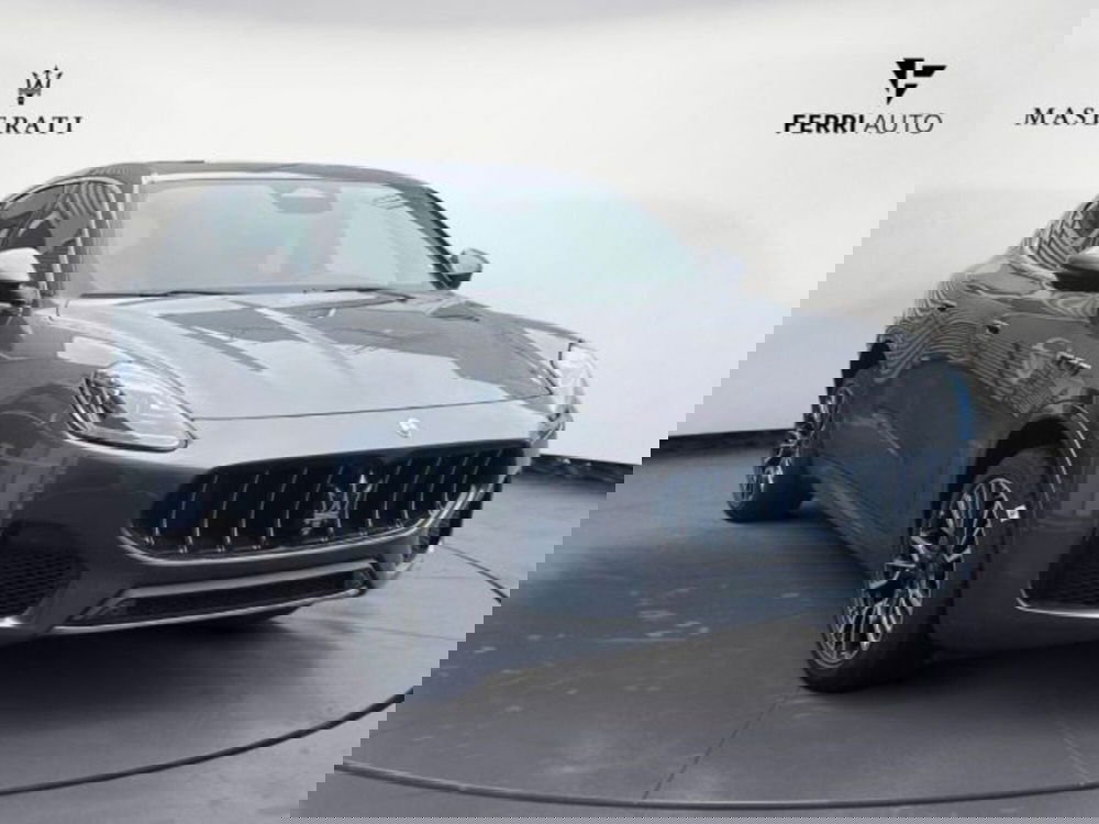 Maserati Grecale nuova a Udine (4)