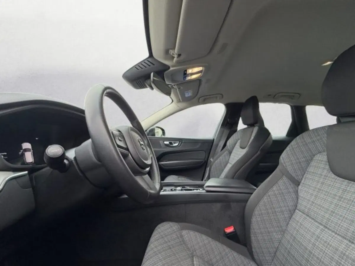 Volvo XC60 usata a Udine (7)