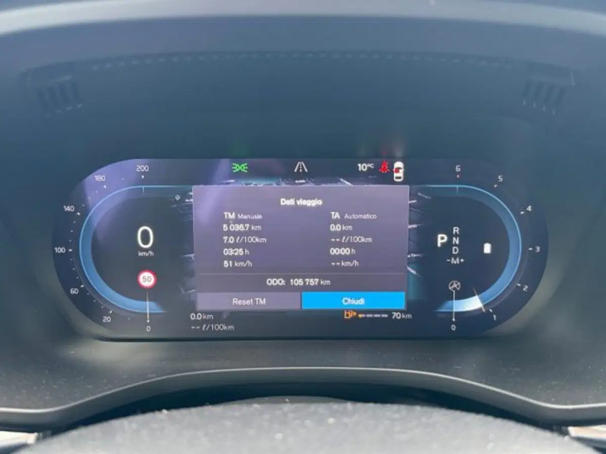 Volvo XC60 usata a Udine (10)