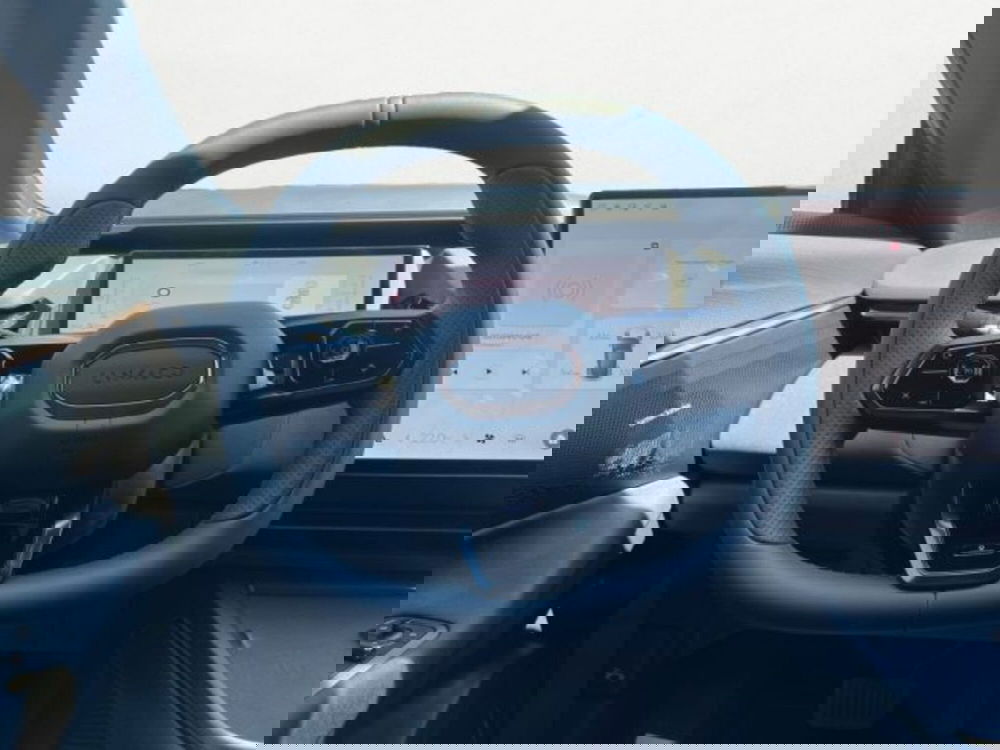 Lynk & Co 08 nuova a Udine (9)