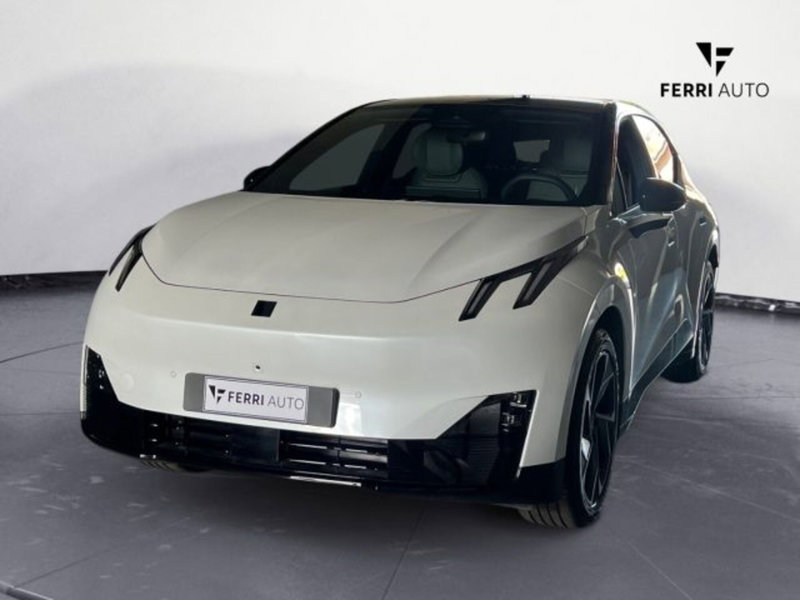 Lynk & Co 02 nuova a Udine