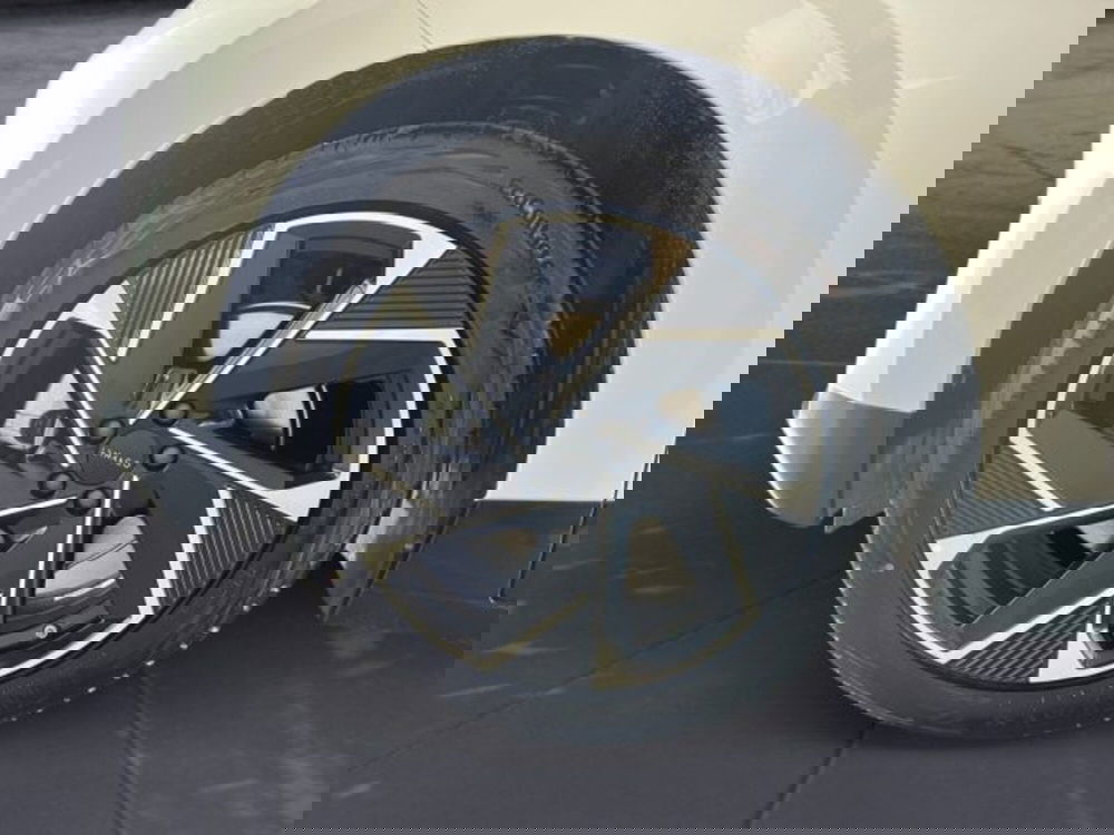 Lynk & Co 02 nuova a Udine (14)