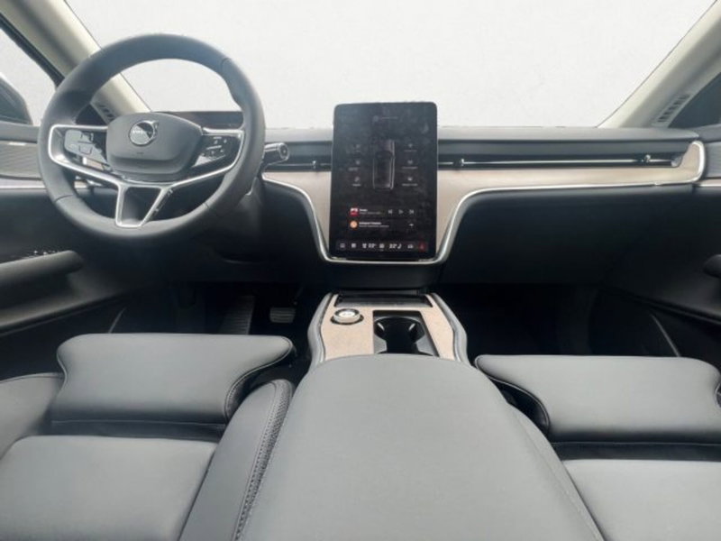 Volvo EX90 usata a Udine (10)