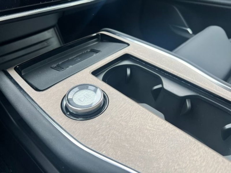 Volvo EX90 usata a Udine (12)