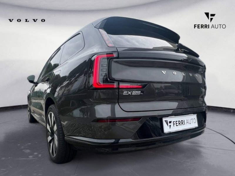 Volvo EX90 usata a Udine (7)