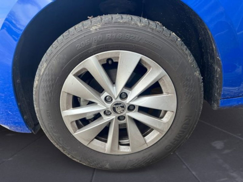 Skoda Kamiq usata a Udine (14)