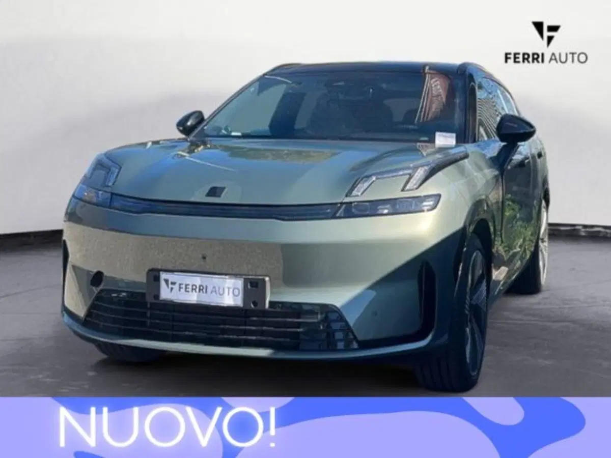 Lynk & Co 08 nuova a Udine