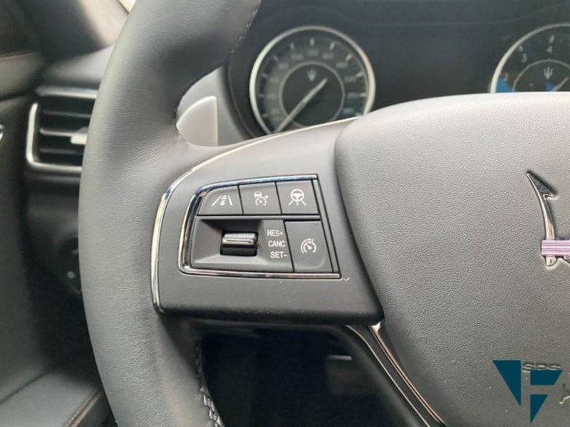 Maserati Ghibli usata a Udine (10)