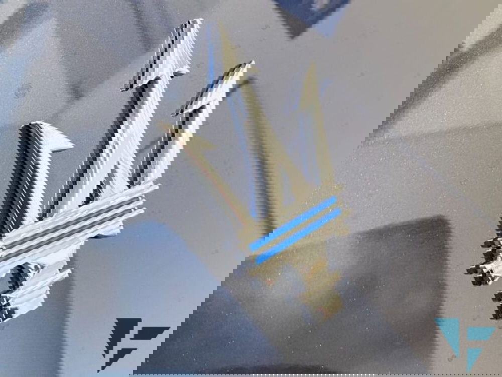 Maserati Ghibli usata a Udine (14)