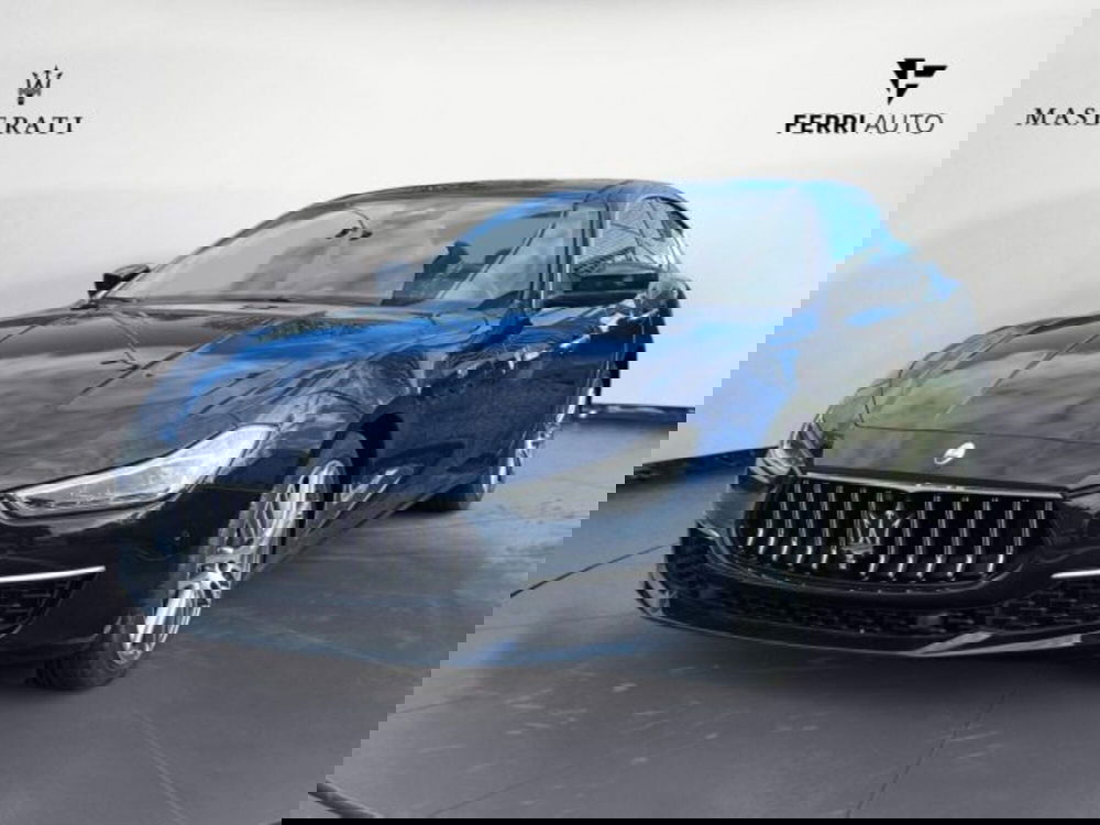 Maserati Ghibli usata a Udine (2)