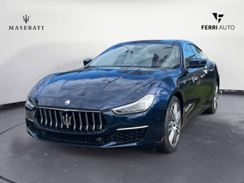 Maserati Ghibli usata a Udine (2)