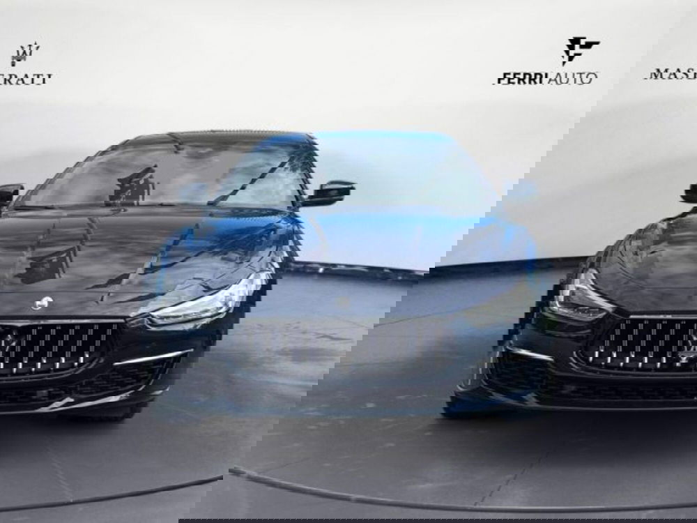 Maserati Ghibli usata a Udine (3)