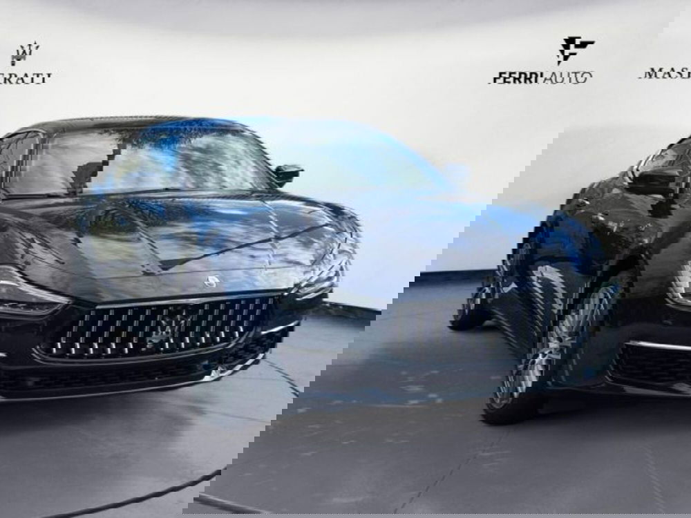 Maserati Ghibli usata a Udine (4)