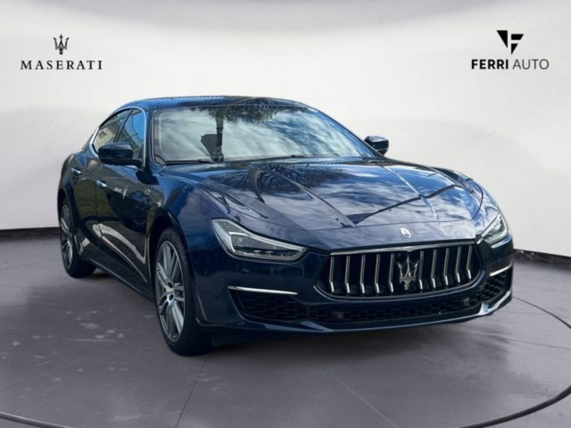 Maserati Ghibli usata a Udine (4)