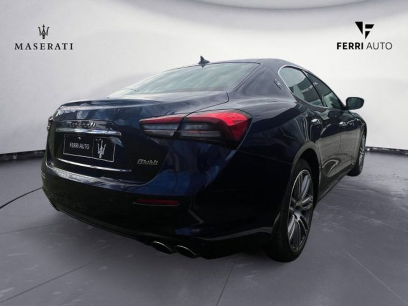 Maserati Ghibli usata a Udine (5)