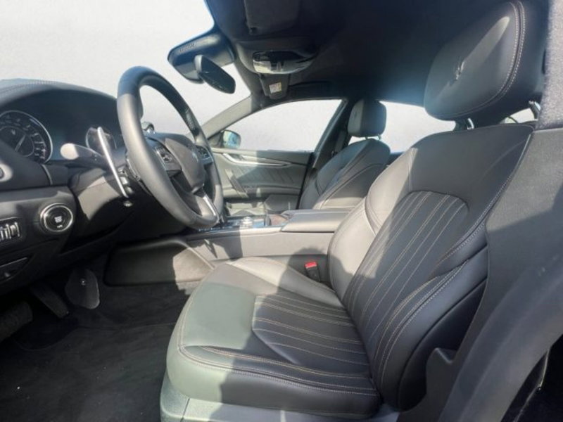 Maserati Ghibli usata a Udine (7)