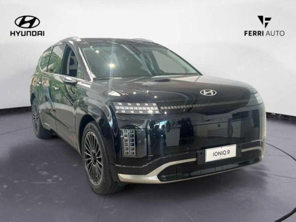 Hyundai Ioniq 9 nuova a Udine (3)