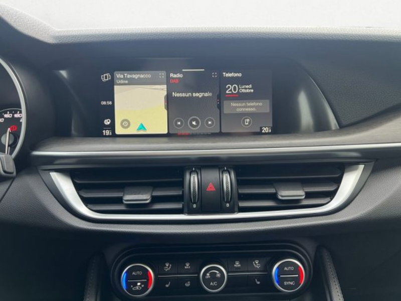 Alfa Romeo Stelvio usata a Udine (13)